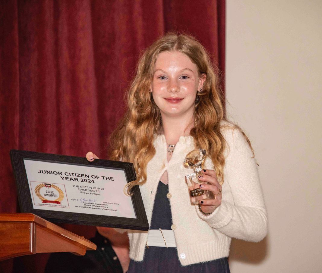 Freya Knight with her award in 2024
