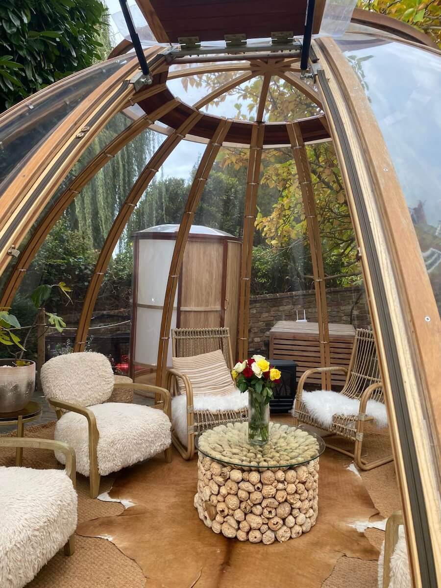 Unidome14-2 Hand-crafted glamping and dining domes