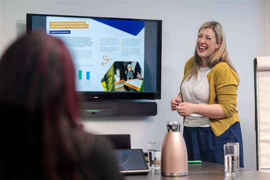 Training photo Free workplace mental health training from Rethink Mental Illness