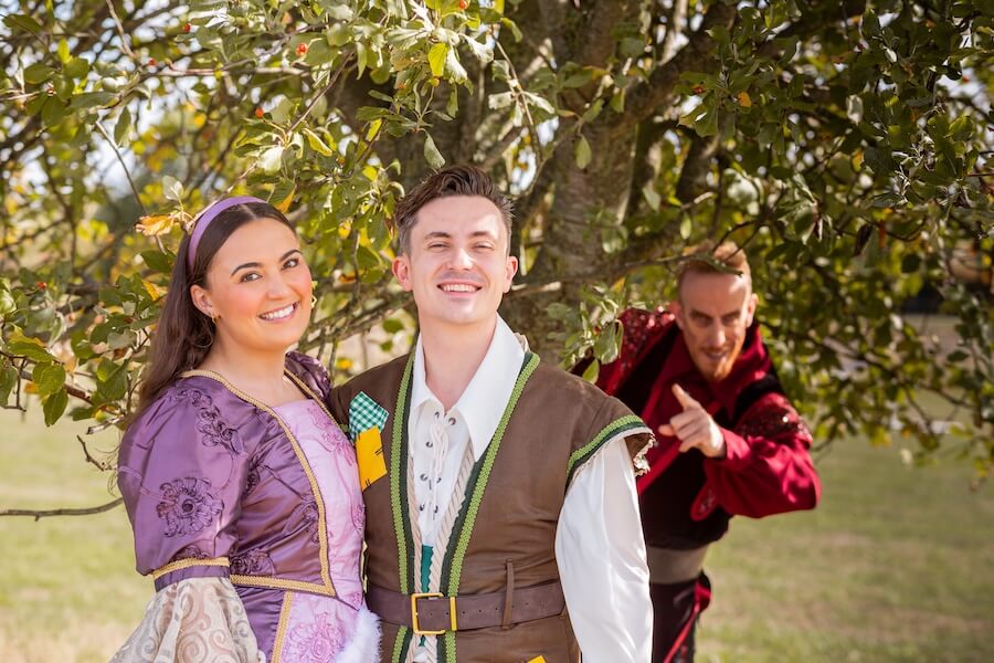 _MG_0049-2 Jack and the Beanstalk cast have ‘GIANT’ fun at Roves Farm